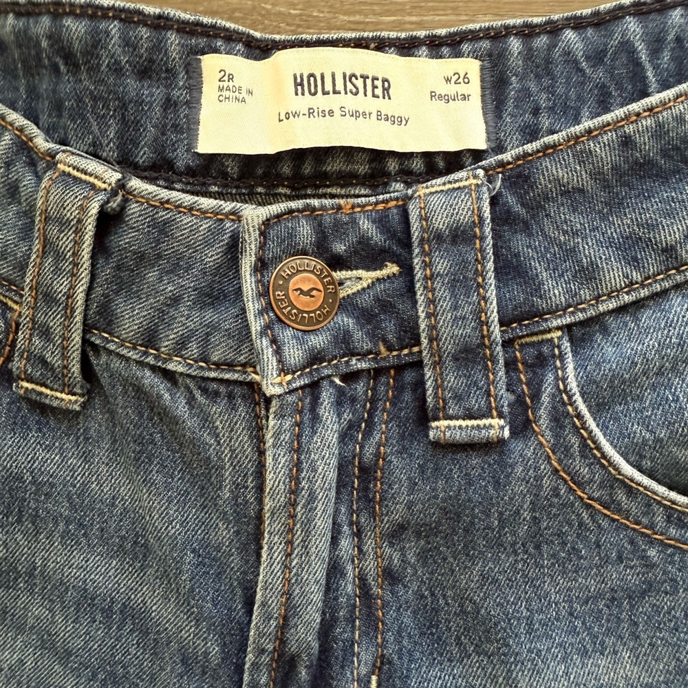 Hollister Blue Denim Low-Rise Super  Baggy Jeans